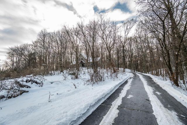 4593 Beaver Dam ROAD, West Bend, WI 53090