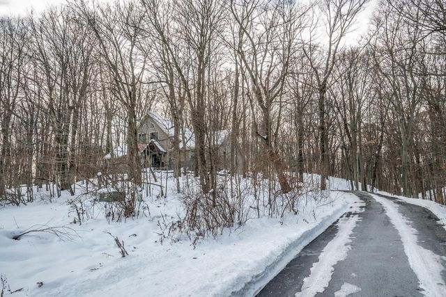 4593 Beaver Dam ROAD, West Bend, WI 53090