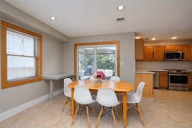 124 Reid Ave, Staten Island, NY 10305