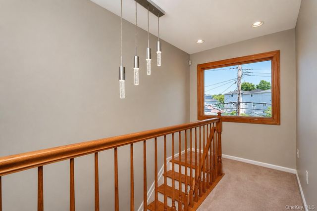 124 Reid Ave, Staten Island, NY 10305