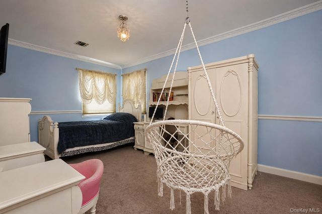 124 Reid Ave, Staten Island, NY 10305