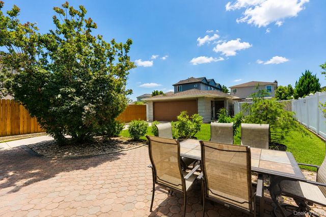 124 Reid Ave, Staten Island, NY 10305