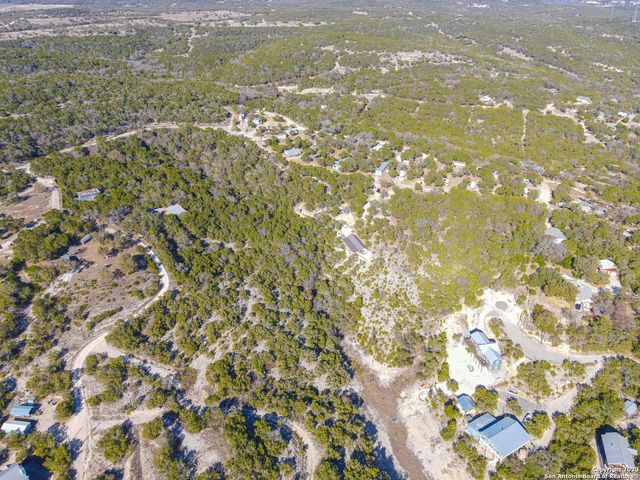 0 Hill Top Ln, Lakehills, TX 78063