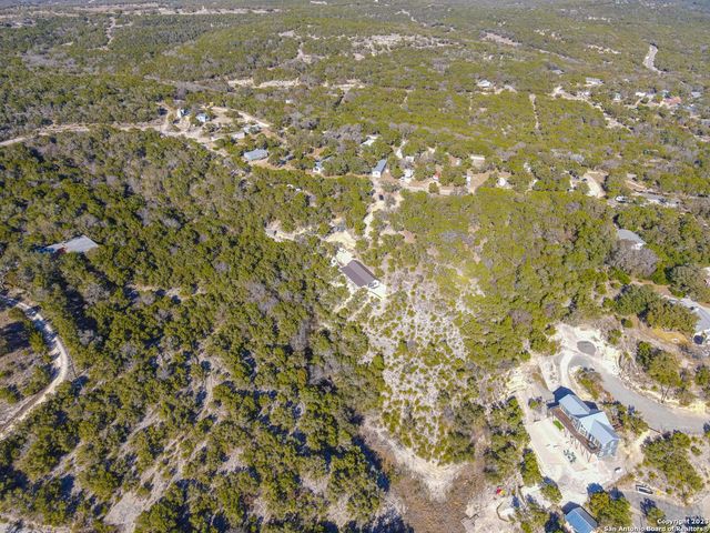 0 Hill Top Ln, Lakehills, TX 78063