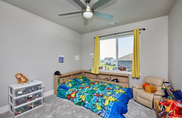 2930 Kestrel Street, Norwalk, IA 50211