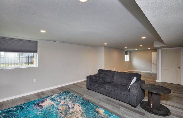 2930 Kestrel Street, Norwalk, IA 50211