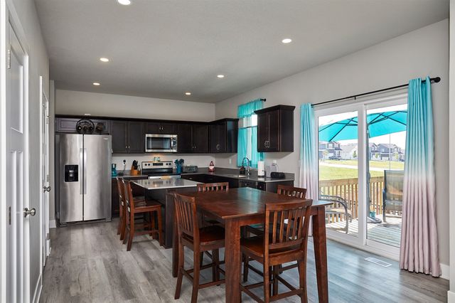 2930 Kestrel Street, Norwalk, IA 50211