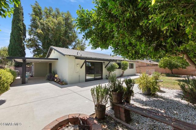2921 Royal Avenue, Simi Valley, CA 93065