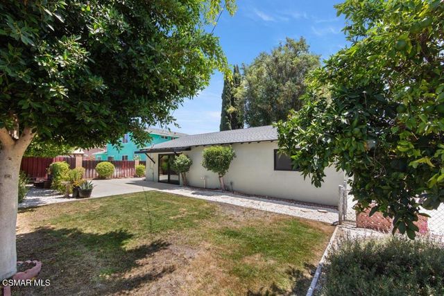 2921 Royal Avenue, Simi Valley, CA 93065