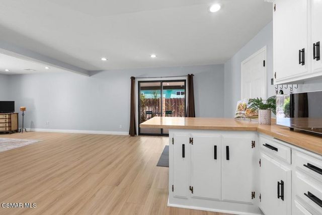 2921 Royal Avenue, Simi Valley, CA 93065