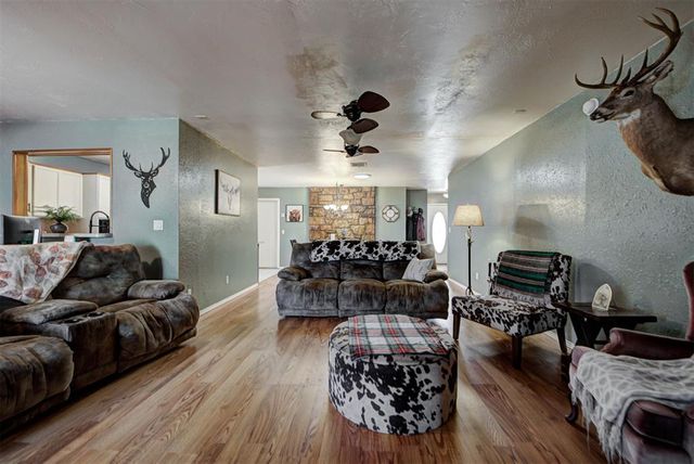 1073 Harrison Street, Harrah, OK 73045