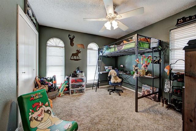 1073 Harrison Street, Harrah, OK 73045