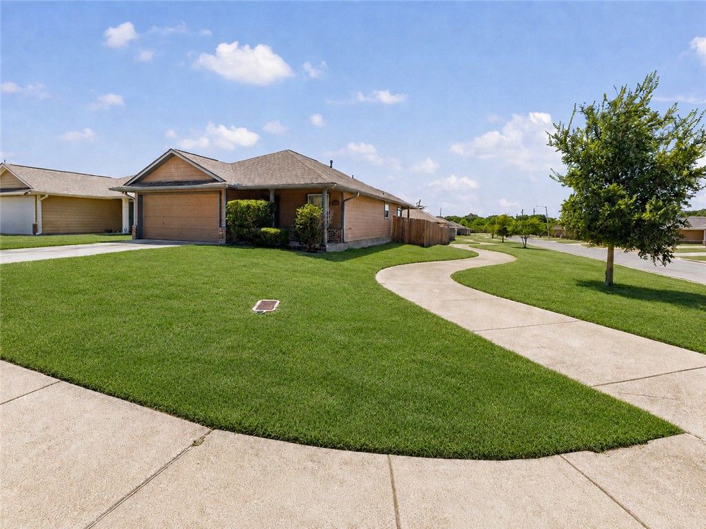 1297 Cottage Grove Circle, Bryan, TX 77801 — exterior