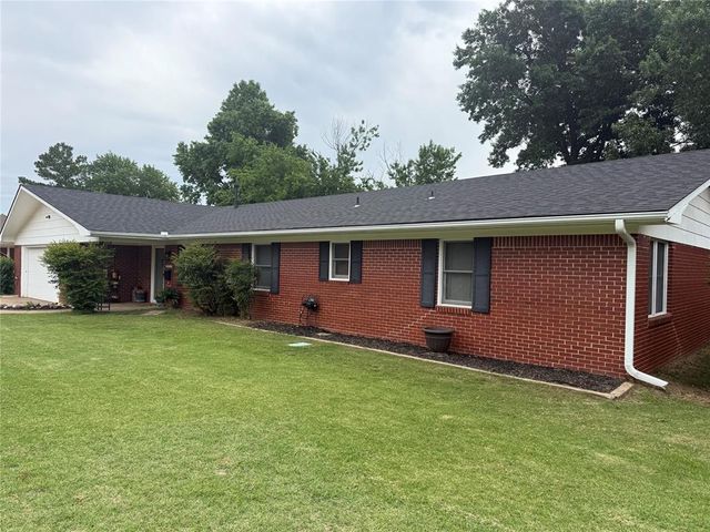 1917 N Minnesota Avenue, Shawnee, OK 74804