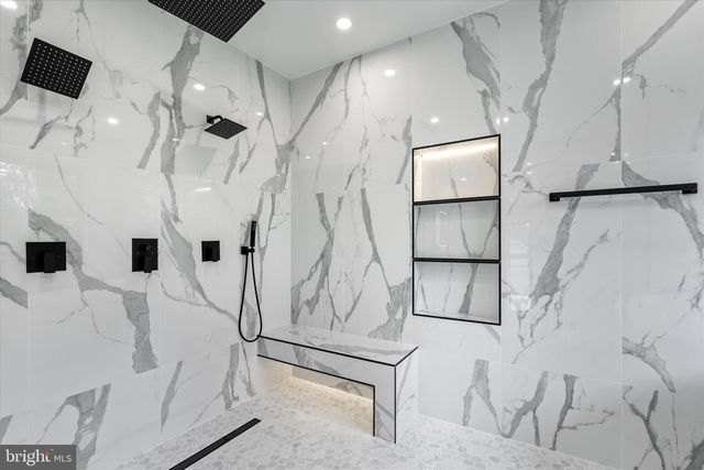 4609 WILLOW RUN DR, Annandale, VA 22003