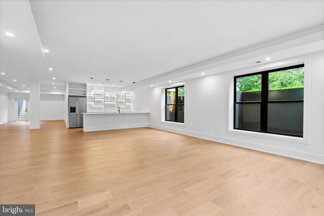 4609 WILLOW RUN DR, Annandale, VA 22003