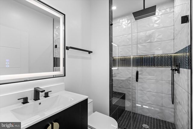 4609 WILLOW RUN DR, Annandale, VA 22003