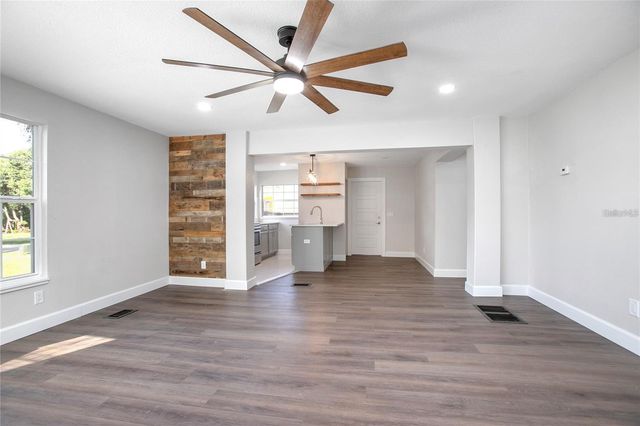 1014 TALTON AVE, Deland, FL 32720