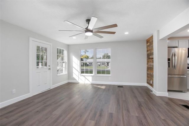 1014 TALTON AVE, Deland, FL 32720