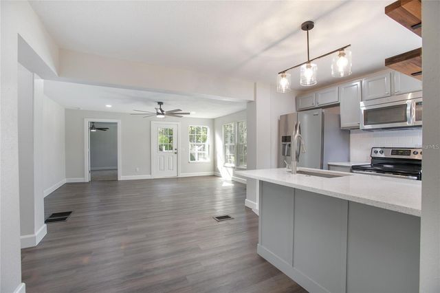 1014 TALTON AVE, Deland, FL 32720