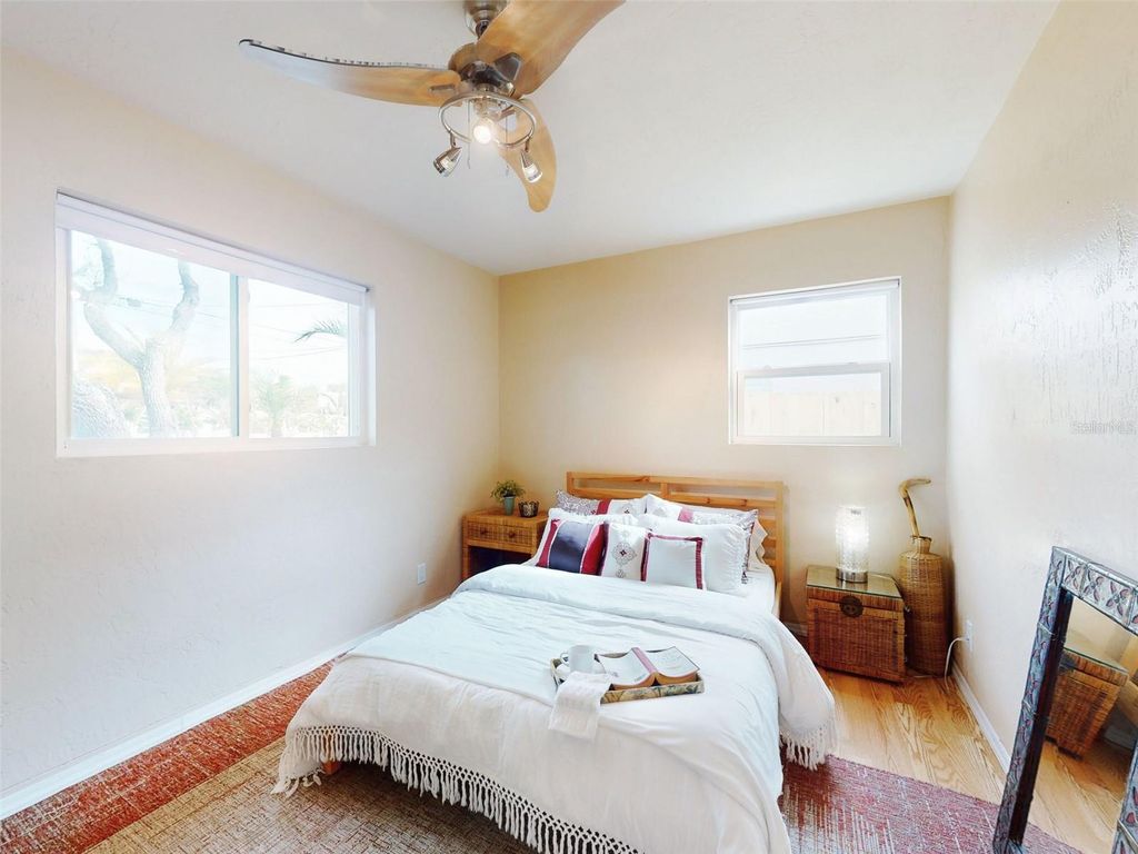 Image 15 of property listing at 823 E 10TH AVENUE, New Smyrna Beach, FL 32169