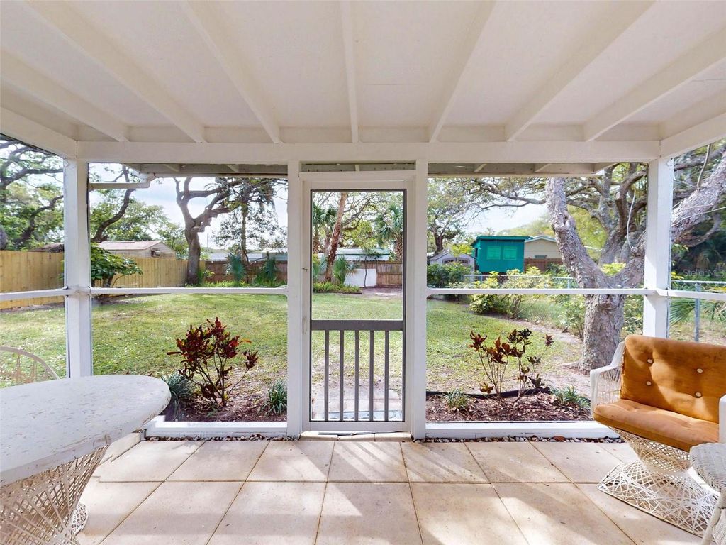 Image 34 of property listing at 823 E 10TH AVENUE, New Smyrna Beach, FL 32169