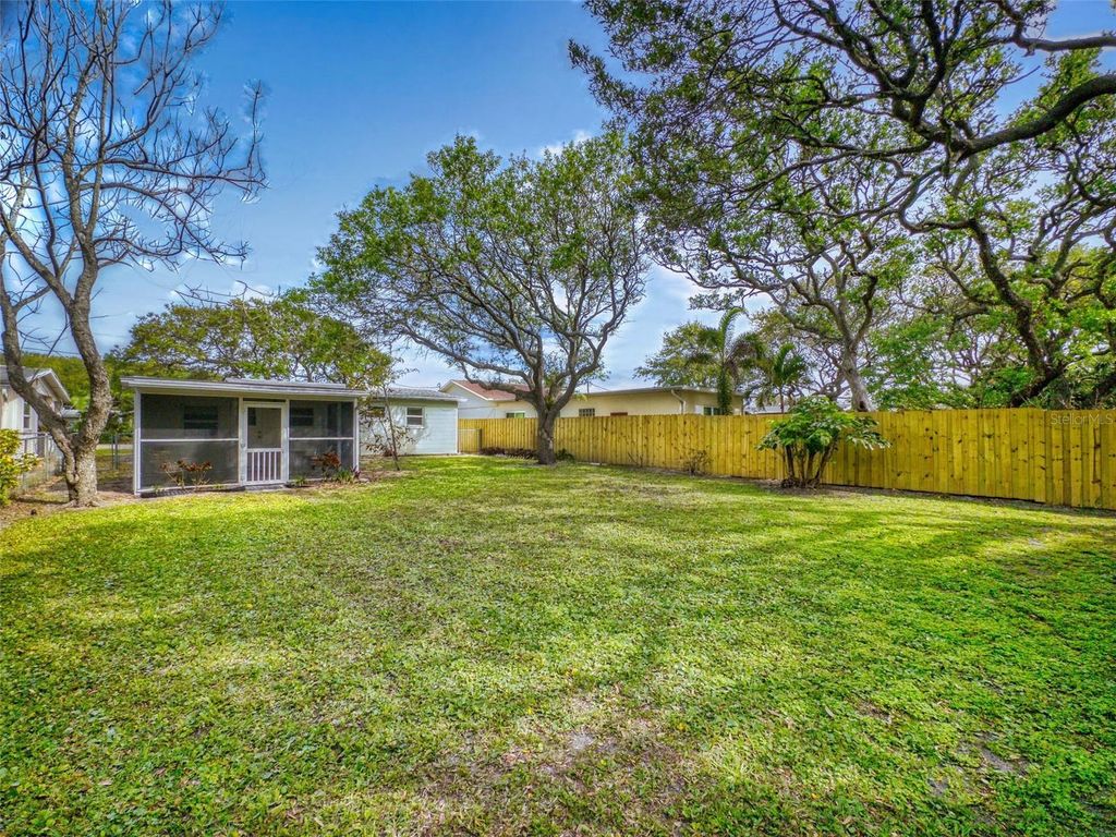 Image 38 of property listing at 823 E 10TH AVENUE, New Smyrna Beach, FL 32169