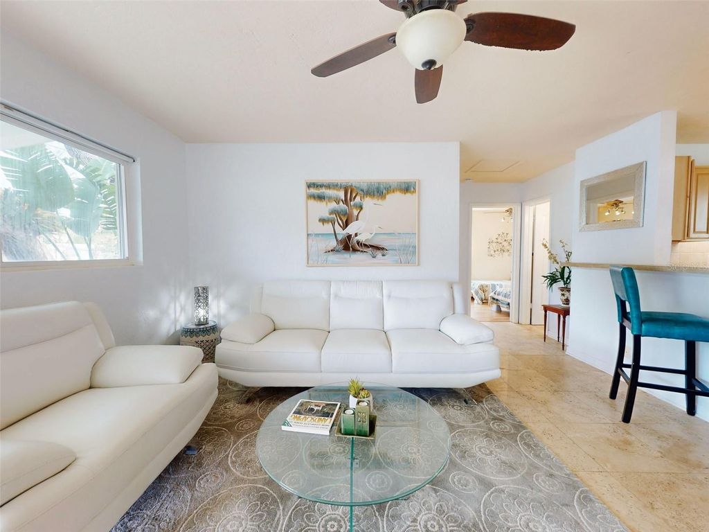 Image 5 of property listing at 823 E 10TH AVENUE, New Smyrna Beach, FL 32169