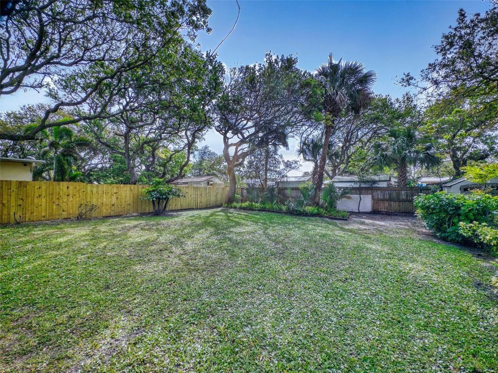 Image 42 of property listing at 823 E 10TH AVENUE, New Smyrna Beach, FL 32169