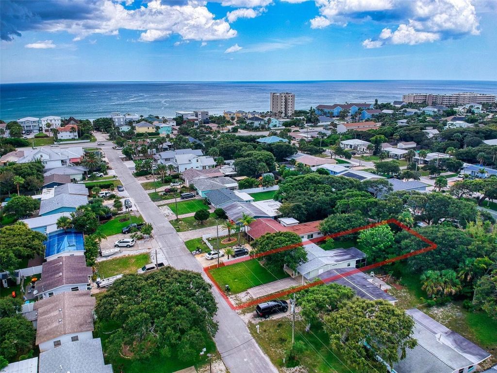 Image 45 of property listing at 823 E 10TH AVENUE, New Smyrna Beach, FL 32169