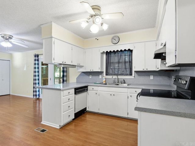 8211 Park Avenue, Sherwood, AR 72120