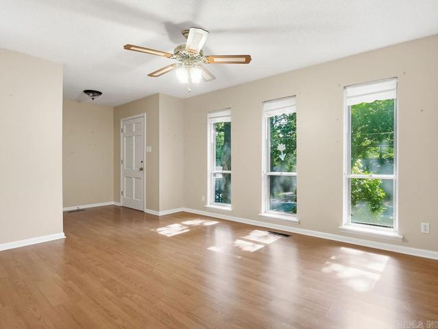 8211 Park Avenue, Sherwood, AR 72120