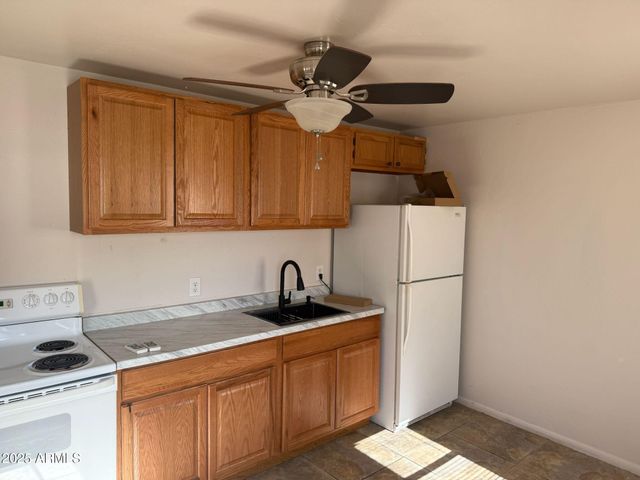 214 W 9th Street, Casa Grande, AZ 85122