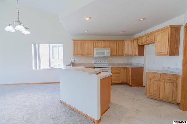 6845 Whitewater Lane, Lincoln, NE 68521