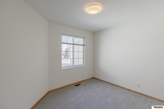 6845 Whitewater Lane, Lincoln, NE 68521