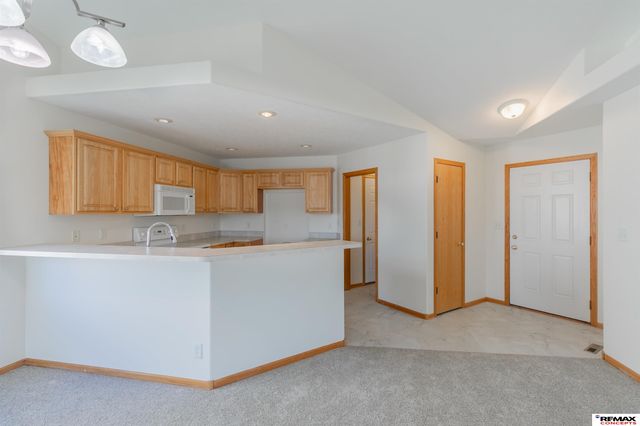 6845 Whitewater Lane, Lincoln, NE 68521