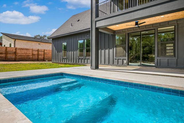 52 WAR BONNET, Wimberley, TX 78676