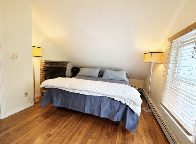 439 Newport Rd, Hull, MA 02045
