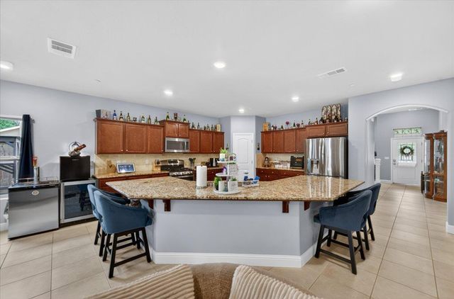 6189 E Farrin Avenue, Fresno, CA 93727
