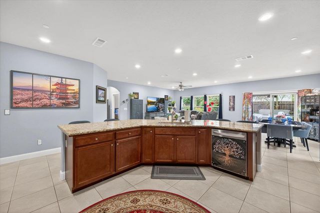 6189 E Farrin Avenue, Fresno, CA 93727