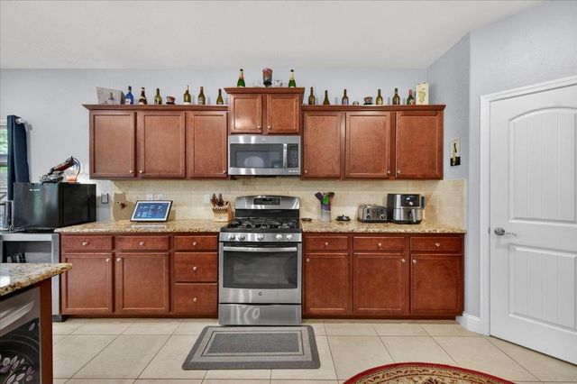 6189 E Farrin Avenue, Fresno, CA 93727