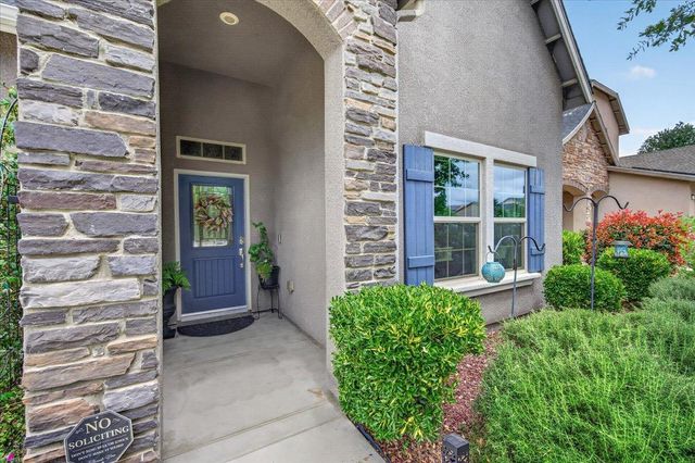 6189 E Farrin Avenue, Fresno, CA 93727
