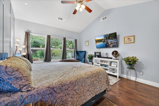 6189 E Farrin Avenue, Fresno, CA 93727