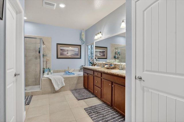 6189 E Farrin Avenue, Fresno, CA 93727