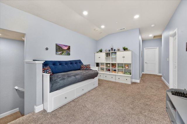 6189 E Farrin Avenue, Fresno, CA 93727