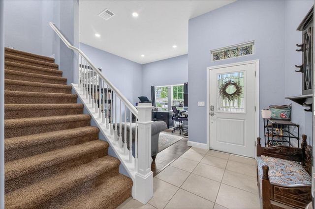6189 E Farrin Avenue, Fresno, CA 93727