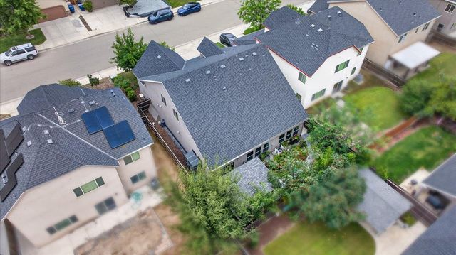 6189 E Farrin Avenue, Fresno, CA 93727