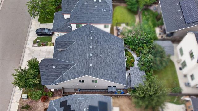 6189 E Farrin Avenue, Fresno, CA 93727