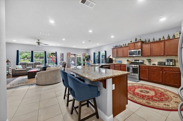 6189 E Farrin Avenue, Fresno, CA 93727
