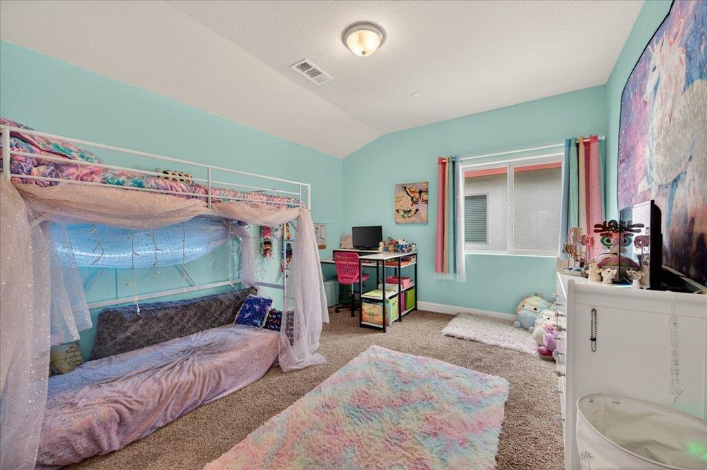 Image 45 of property listing at 6189 E Farrin Avenue, Fresno, CA 93727